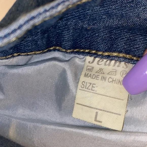 Jean Ripped Shorts - Picture 2 of 4